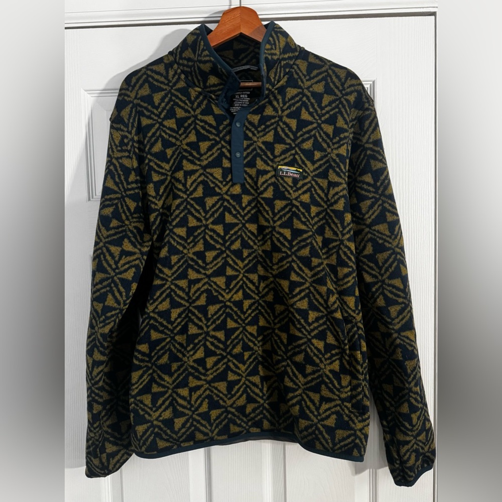 L.L. Bean Navy & Olive Geometric Fleece Henley